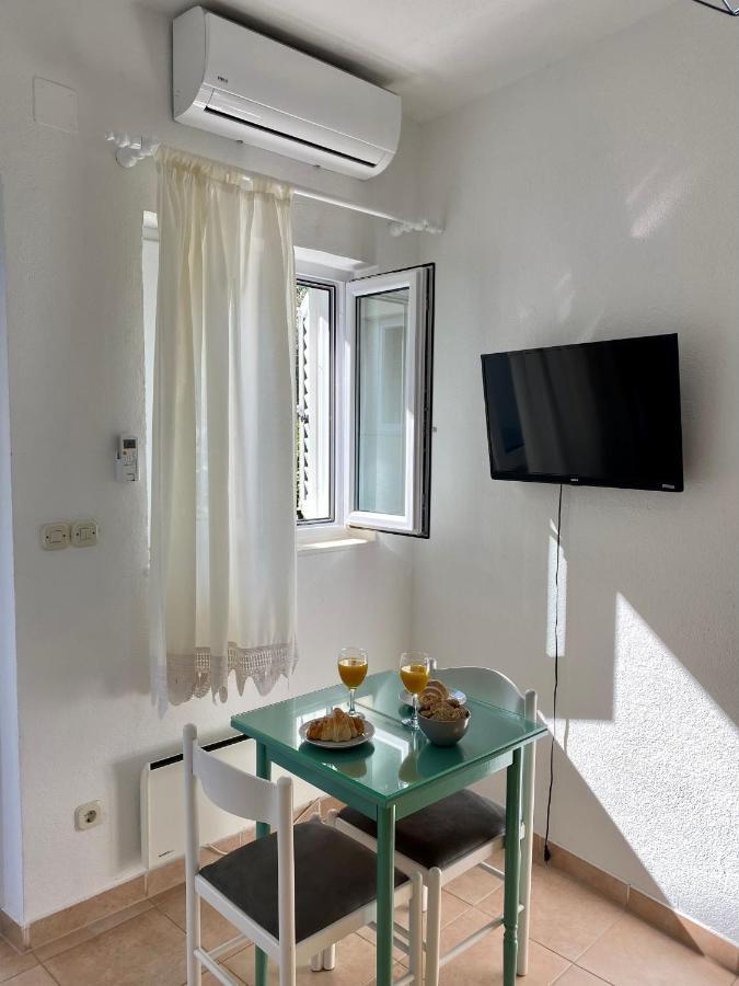 Apartment Sara Trogir Exterior foto