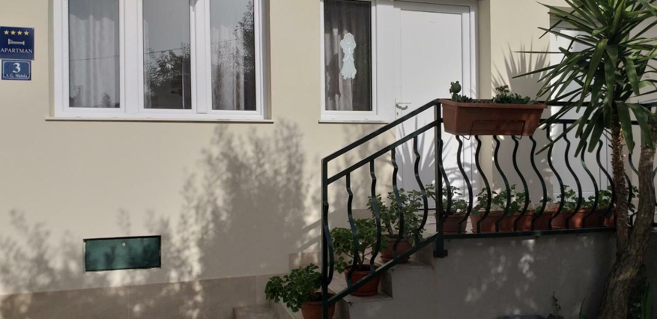 Apartment Sara Trogir Exterior foto
